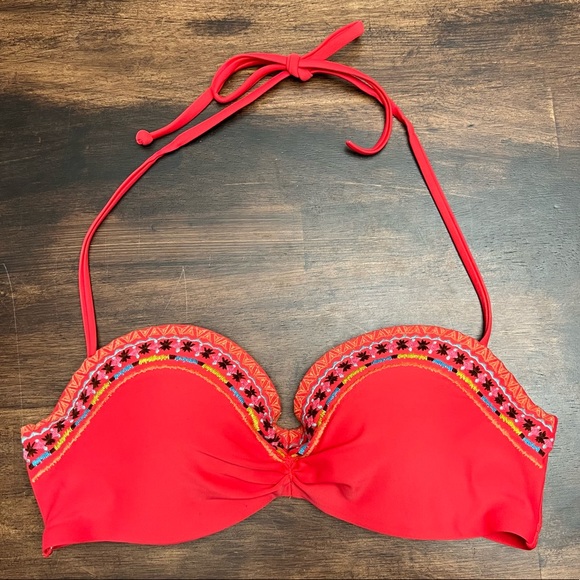 Hollister embroidered halter bikini top size 36B - Picture 1 of 4